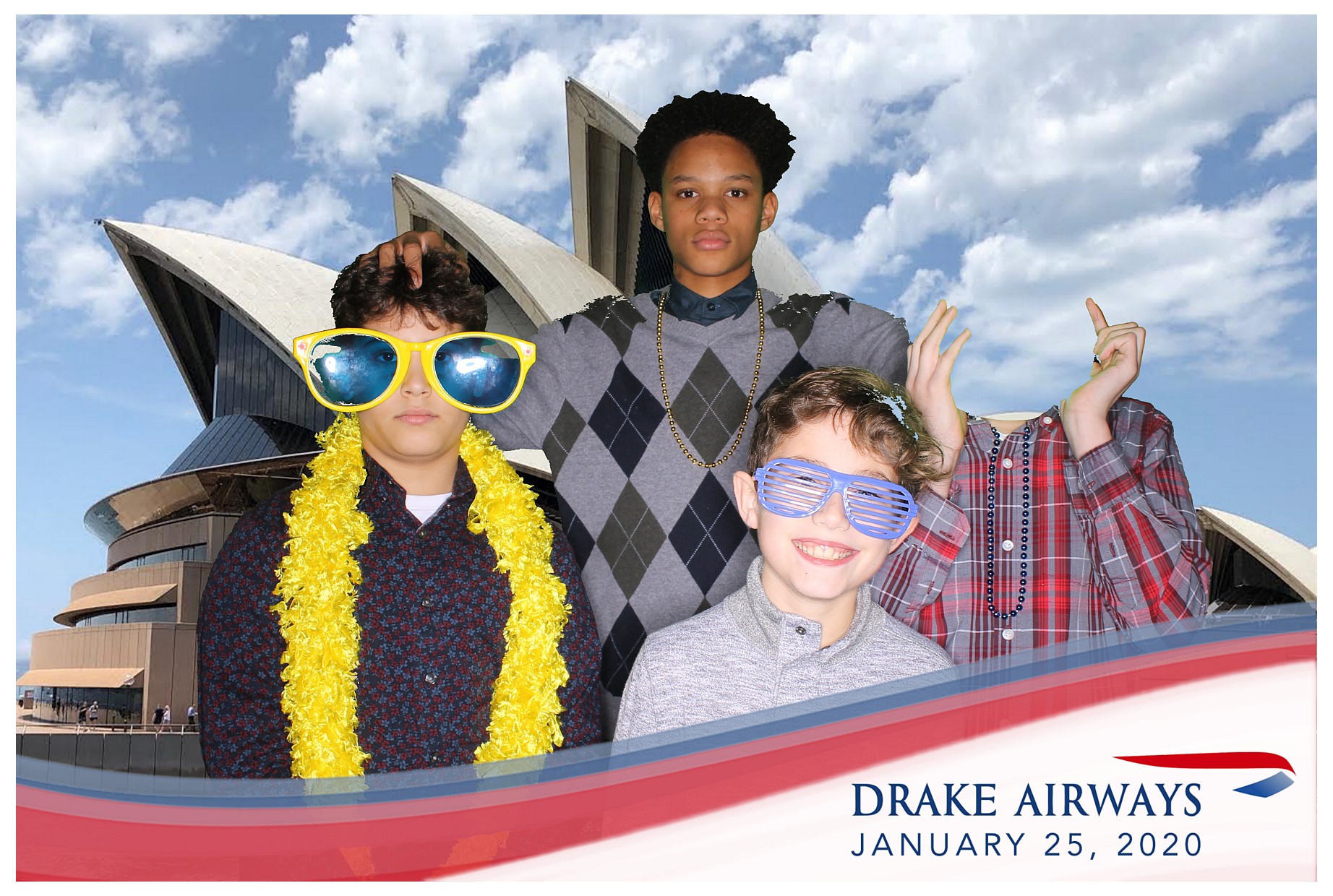 Drake Airways | View more photos from the event at gallery.photoboothcincy.com/u/PhotoBoothCincy/Drake-Airways
